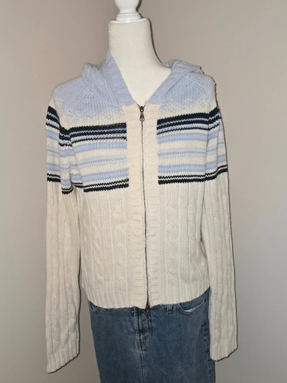 Vintage Y2K cable knit zip up hoodie sweater
